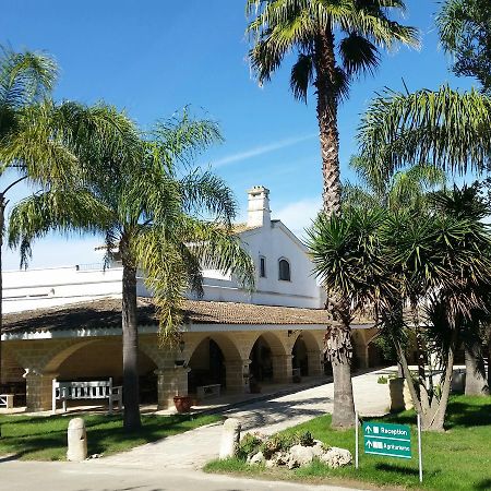 Agriturismo Torrevecchia San Pancrazio Salentino Eksteriør billede