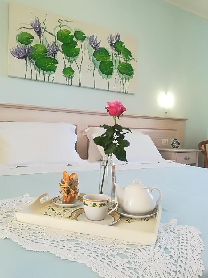 Agriturismo Torrevecchia San Pancrazio Salentino Eksteriør billede
