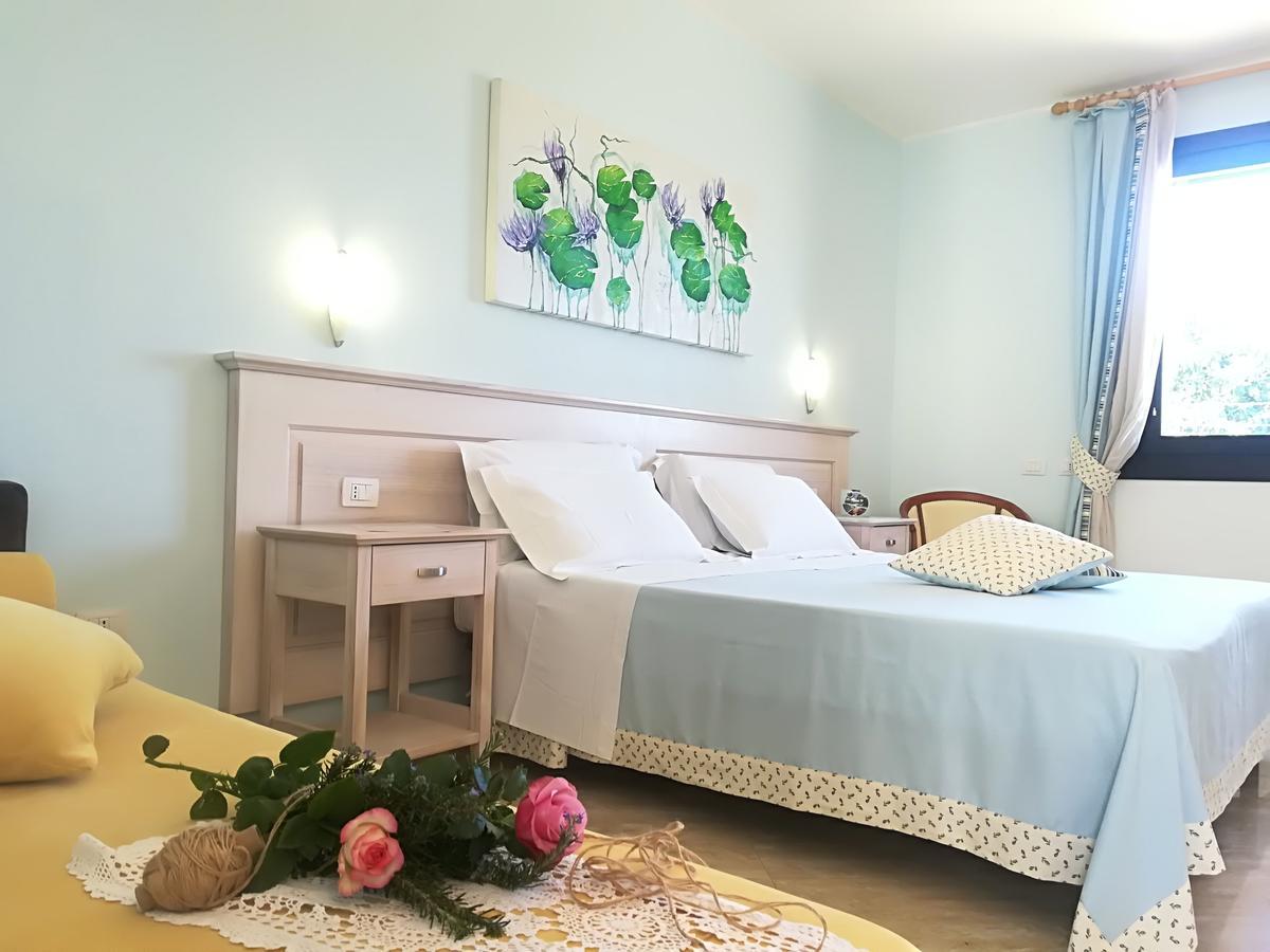 Agriturismo Torrevecchia San Pancrazio Salentino Eksteriør billede